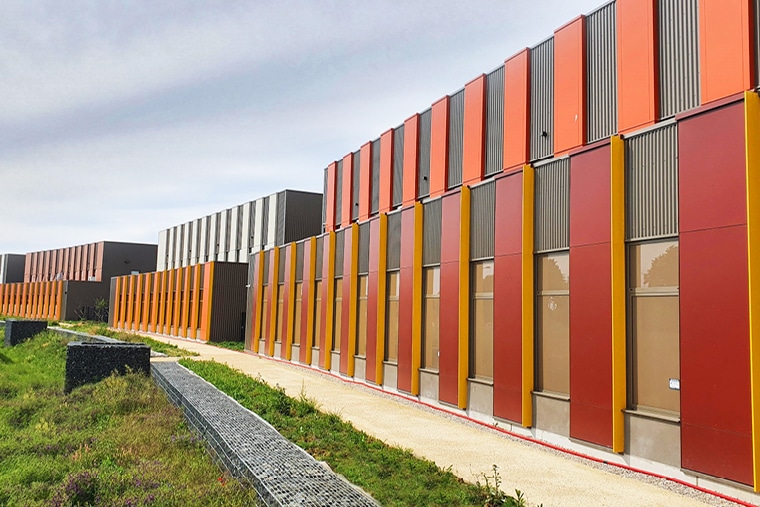 Élégantes façades pour le Spirit Business Cluster