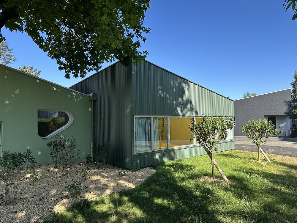 GROUPE SCOLAIRE LA BEAUJOIRE-BARDAGES SOPREMA ENTREPRISES