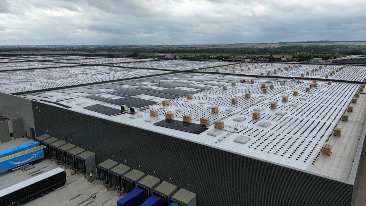 Rechapage de toiture et préparation photovoltaïque par SOPREMA Entreprises Agence de Paris Acier.