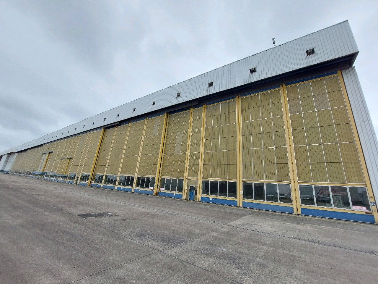 Rénovation complète d'une l’enveloppe industrielle.